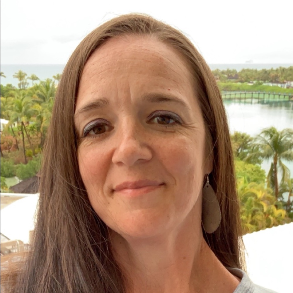 Meet your Posher, Crystal